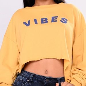 [fashion nova] vibes oversized crop